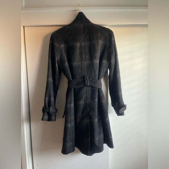 Kenneth Cole Womens Coat Size 4 - Picture 2 of 3